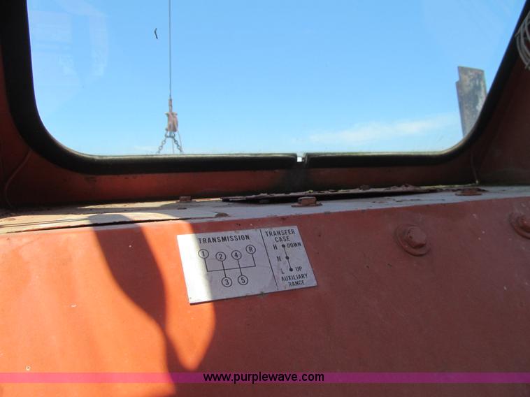 image for item K5709 Bantam T350 truck crane