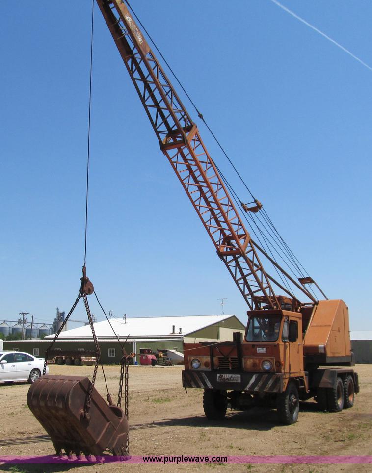 image for item K5709 Bantam T350 truck crane