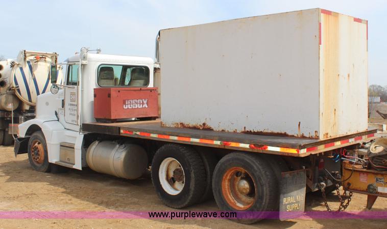 image for item K6848 1996 Peterbilt 377 flatbed truck