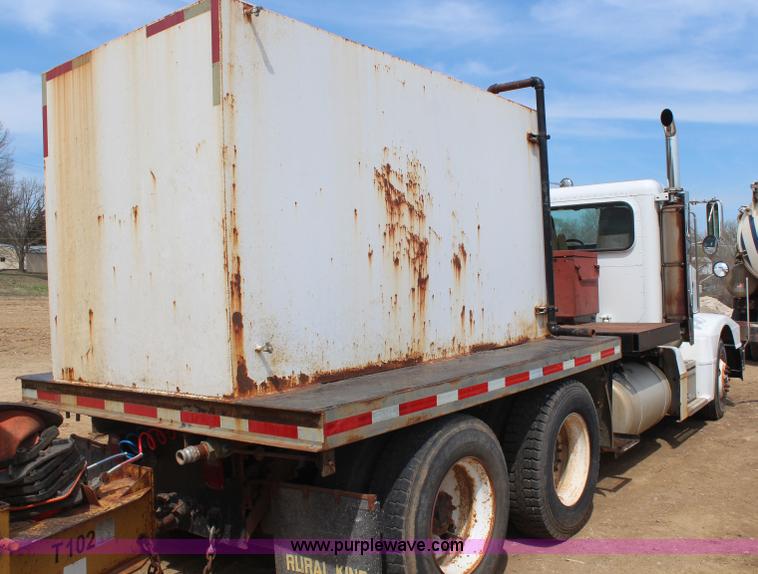 image for item K6848 1996 Peterbilt 377 flatbed truck