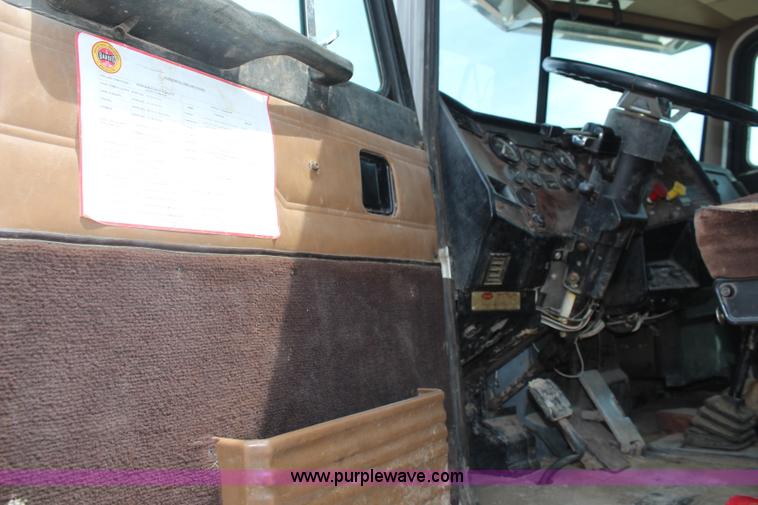 image for item K6848 1996 Peterbilt 377 flatbed truck