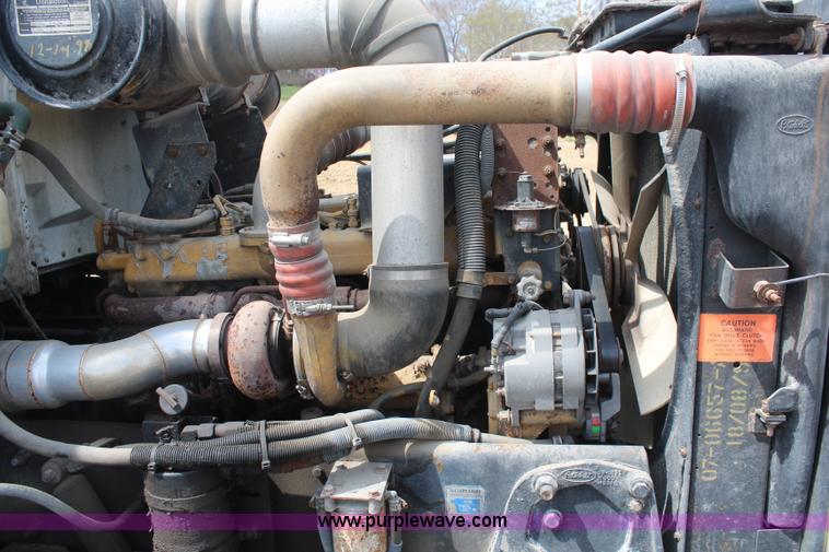 image for item K6848 1996 Peterbilt 377 flatbed truck