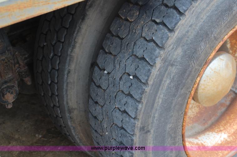 image for item K6848 1996 Peterbilt 377 flatbed truck