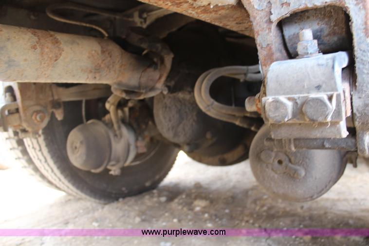 image for item K6848 1996 Peterbilt 377 flatbed truck