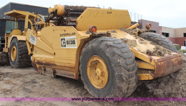 image for item K6906 1974 Caterpillar 613B elevating scraper