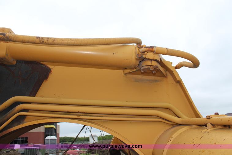image for item K6906 1974 Caterpillar 613B elevating scraper