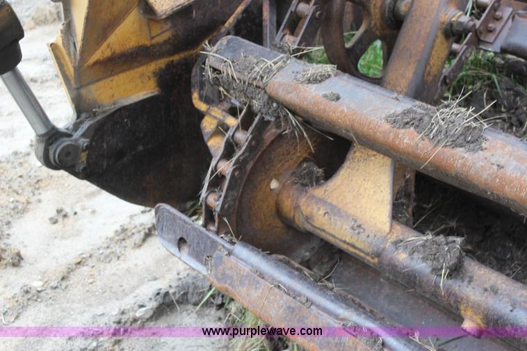 image for item K6906 1974 Caterpillar 613B elevating scraper