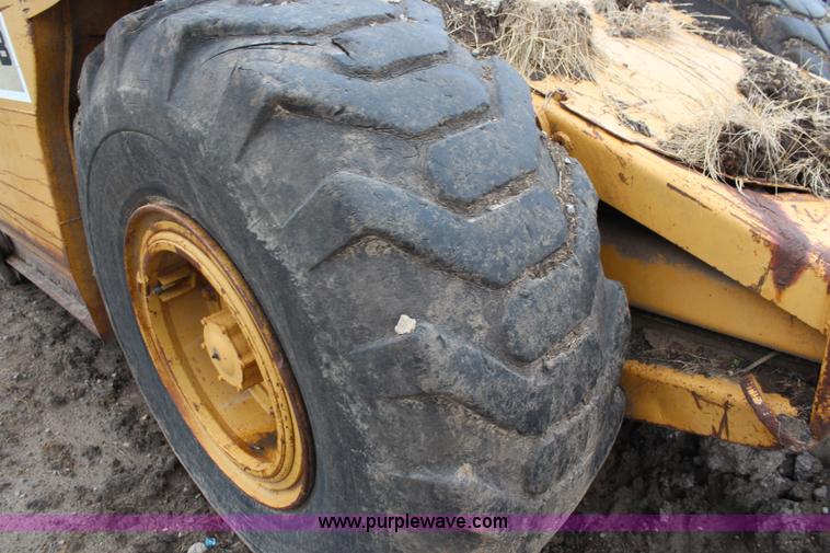 image for item K6906 1974 Caterpillar 613B elevating scraper