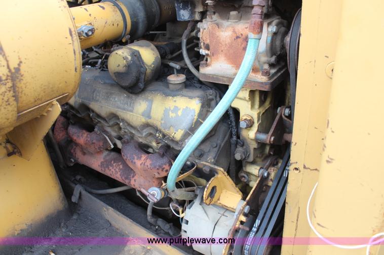 image for item K6906 1974 Caterpillar 613B elevating scraper