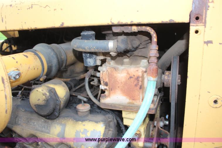 image for item K6906 1974 Caterpillar 613B elevating scraper