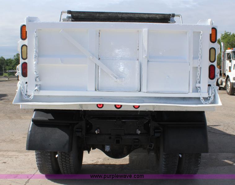 image for item K6931 1999 GMC C7500 dump truck