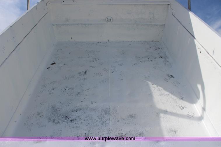 image for item K6931 1999 GMC C7500 dump truck