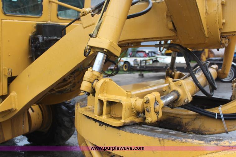 image for item K6944 1975 Huber F1500M rigid frame motor grader