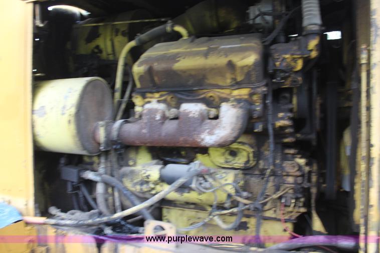 image for item K6944 1975 Huber F1500M rigid frame motor grader