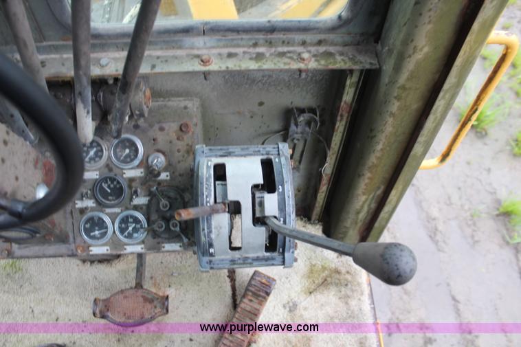 image for item K6944 1975 Huber F1500M rigid frame motor grader