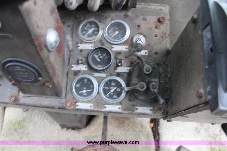 image for item K6944 1975 Huber F1500M rigid frame motor grader