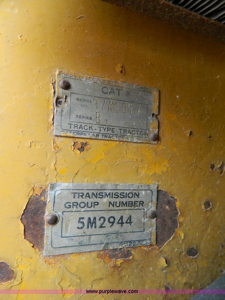 image for item K8097 1962 Caterpillar D6B dozer