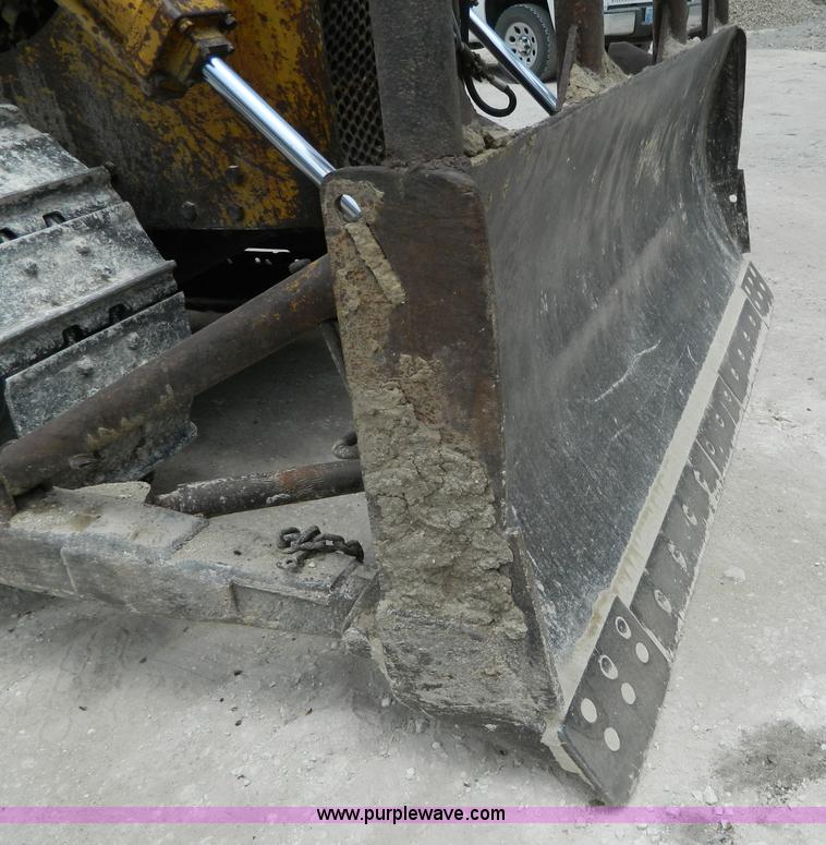 image for item K8097 1962 Caterpillar D6B dozer