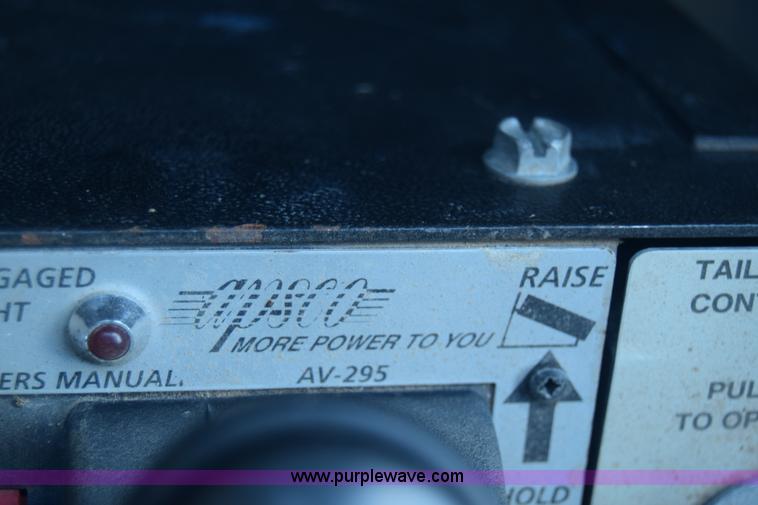 image for item K8612 1994 Ford LTA9000 AeroMax 106 semi truck