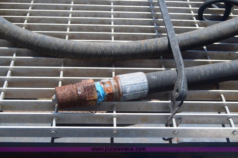 image for item K8612 1994 Ford LTA9000 AeroMax 106 semi truck