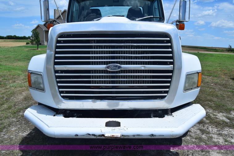 image for item K8612 1994 Ford LTA9000 AeroMax 106 semi truck