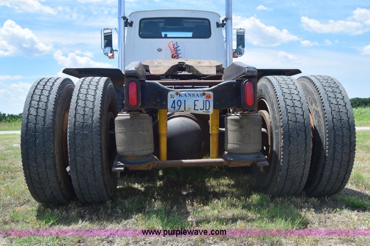 image for item K8612 1994 Ford LTA9000 AeroMax 106 semi truck