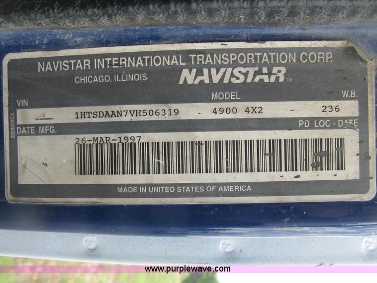 image for item K8615 1999 International 4900 cab and chassis