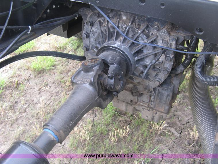 image for item K8615 1999 International 4900 cab and chassis