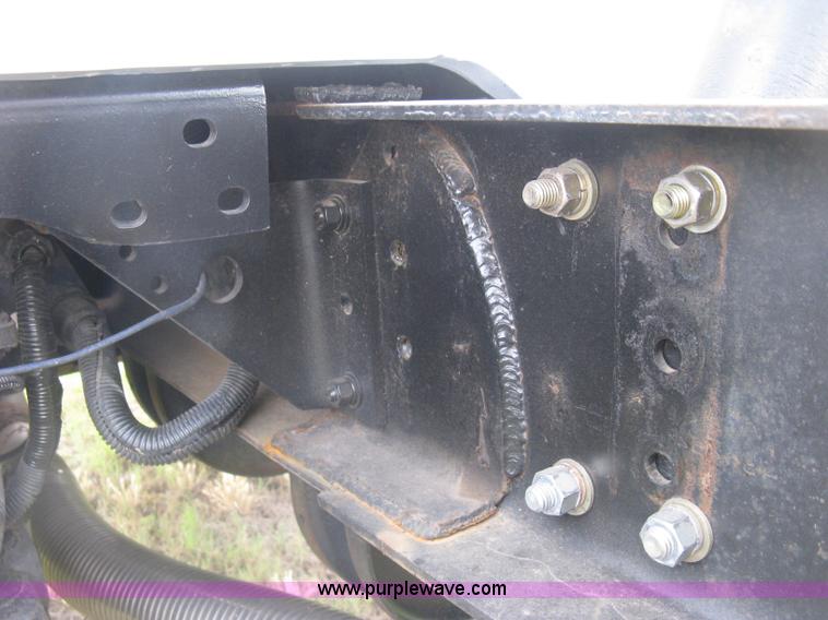 image for item K8615 1999 International 4900 cab and chassis