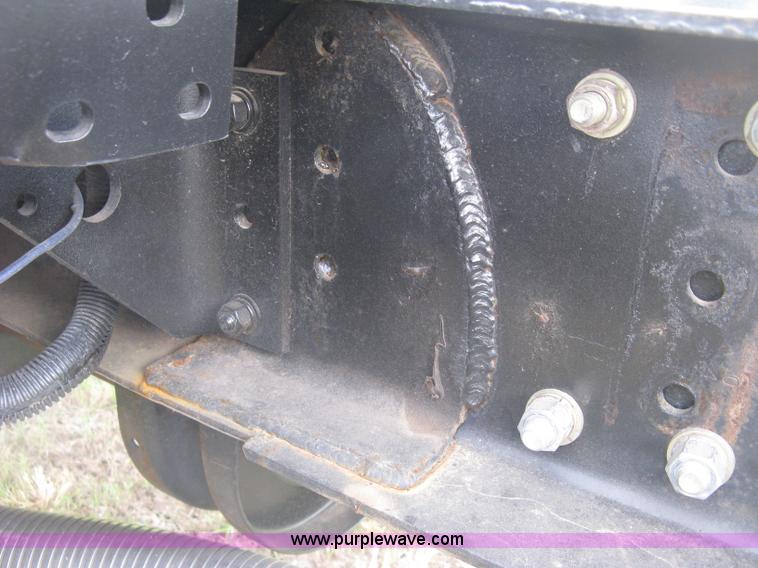 image for item K8615 1999 International 4900 cab and chassis