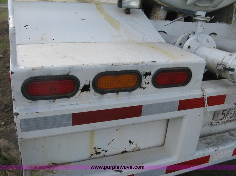 image for item K8616 1980 Tand vacuum trailer