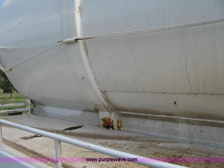 image for item K8616 1980 Tand vacuum trailer