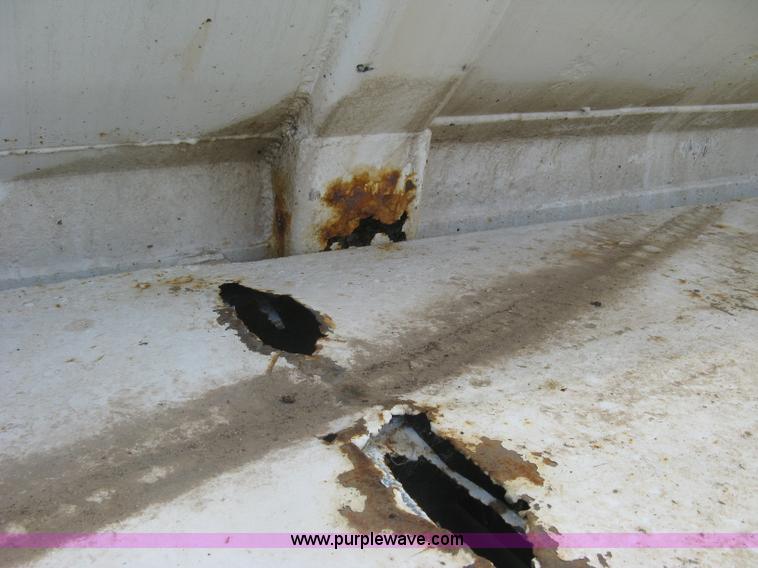 image for item K8616 1980 Tand vacuum trailer