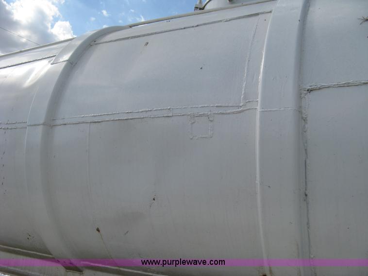 image for item K8616 1980 Tand vacuum trailer
