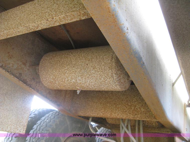 image for item K8616 1980 Tand vacuum trailer