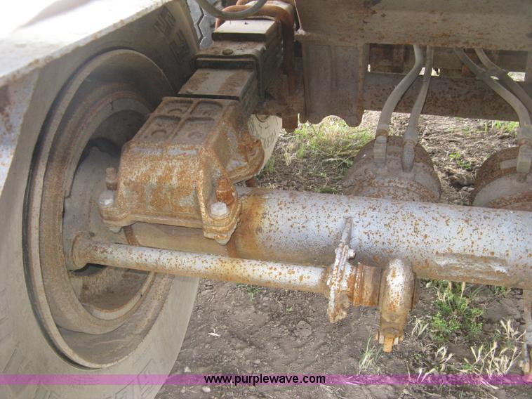 image for item K8616 1980 Tand vacuum trailer
