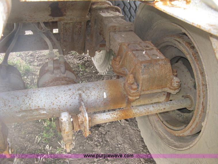 image for item K8616 1980 Tand vacuum trailer