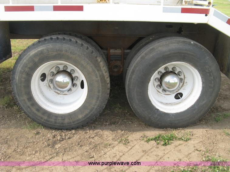 image for item K8616 1980 Tand vacuum trailer