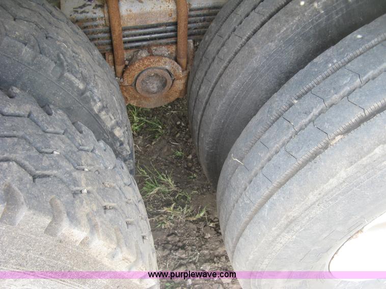 image for item K8616 1980 Tand vacuum trailer