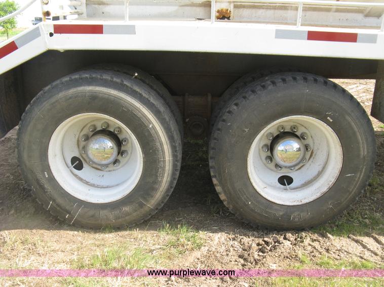 image for item K8616 1980 Tand vacuum trailer