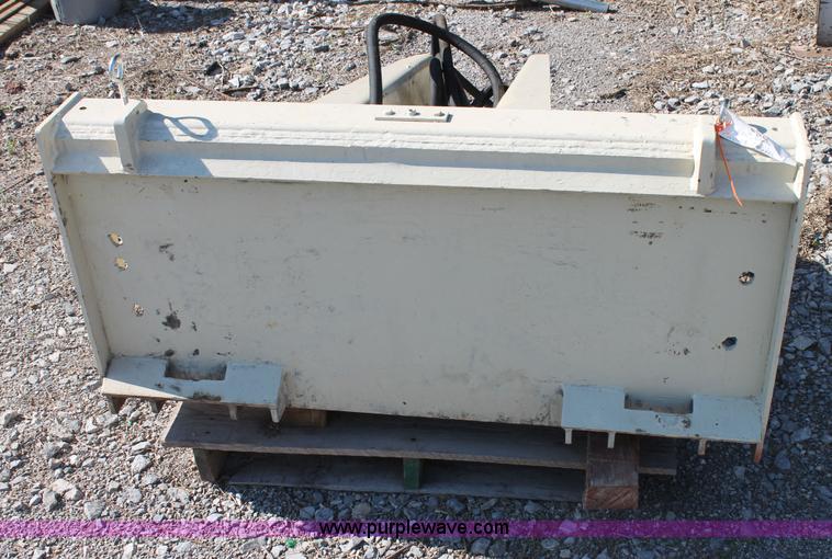 image for item L4252 Kent skid steer hydraulic breaker