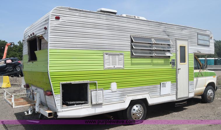 image for item E6389 1977 Ford Comet RV