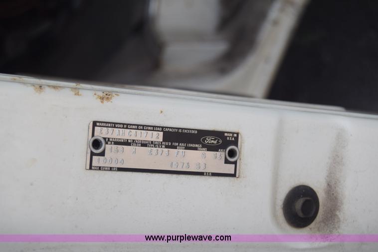 image for item E6389 1977 Ford Comet RV