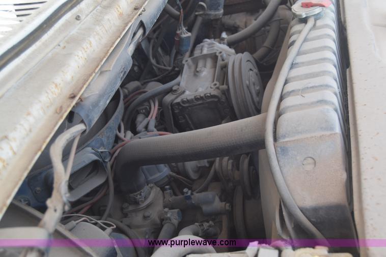 image for item E6389 1977 Ford Comet RV