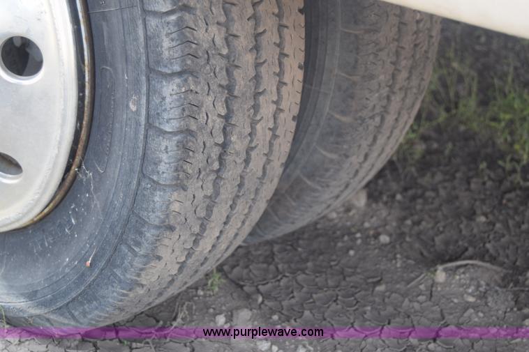 image for item E6389 1977 Ford Comet RV