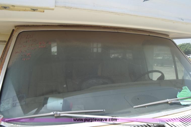 image for item E6389 1977 Ford Comet RV