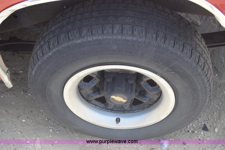 image for item E6431 1991 Chevrolet S10 Ext. Cab pickup truck