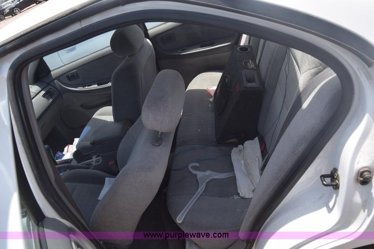 image for item E6449 2001 Nissan Altima