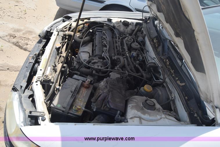 image for item E6449 2001 Nissan Altima