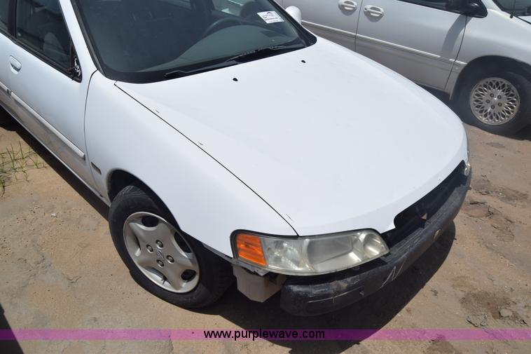 image for item E6449 2001 Nissan Altima